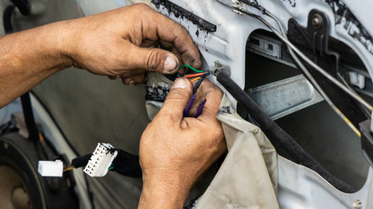 Car Door Unlocking: The Solution to Locked-Out Woes in Brea, CA